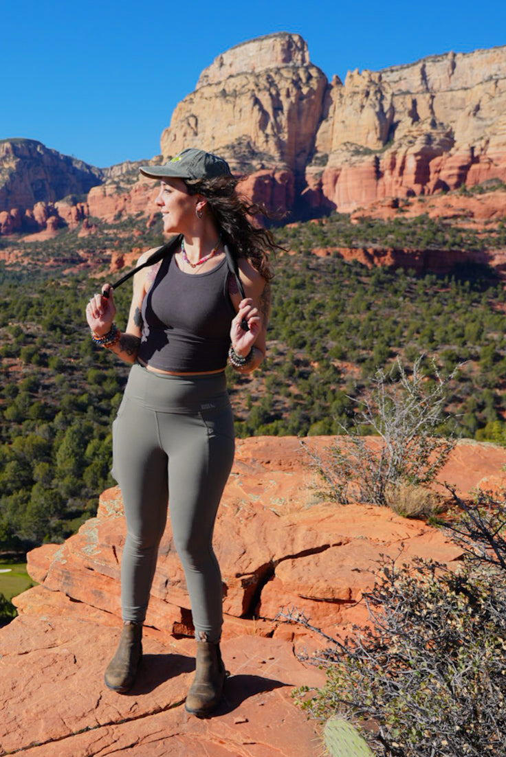 Midnight Mile Neck Coolie