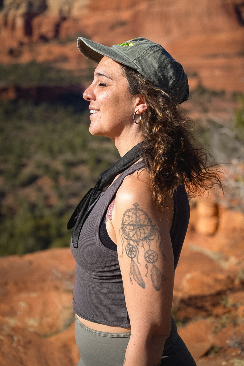 Midnight Mile Neck Coolie